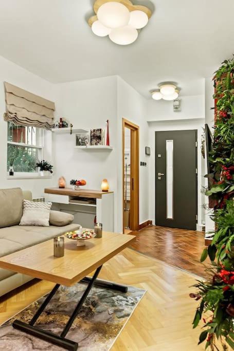 Casa De Povesti - Calea Victoriei Apartment Bucureşti Exterior foto