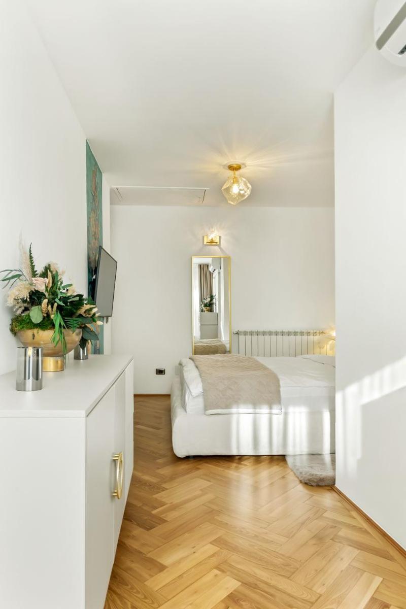 Casa De Povesti - Calea Victoriei Apartment Bucureşti Exterior foto