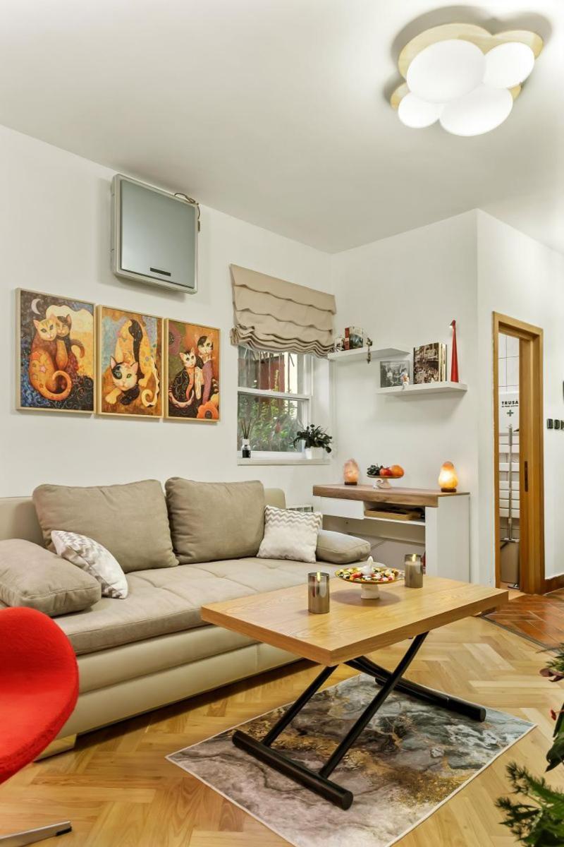 Casa De Povesti - Calea Victoriei Apartment Bucureşti Exterior foto